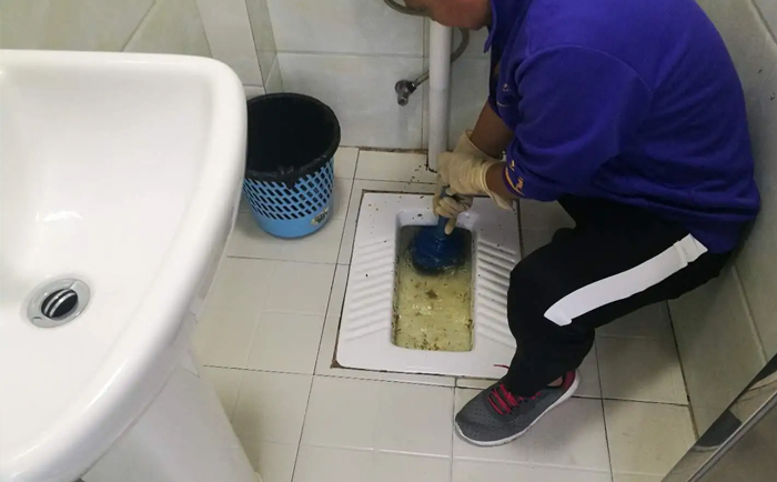 金平疏通蹲坑